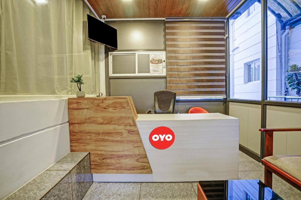 Oyo Flagship 81260 Star Lights Hotel Munnar Eksteriør billede